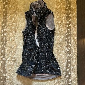 Lululemon running vest size 2